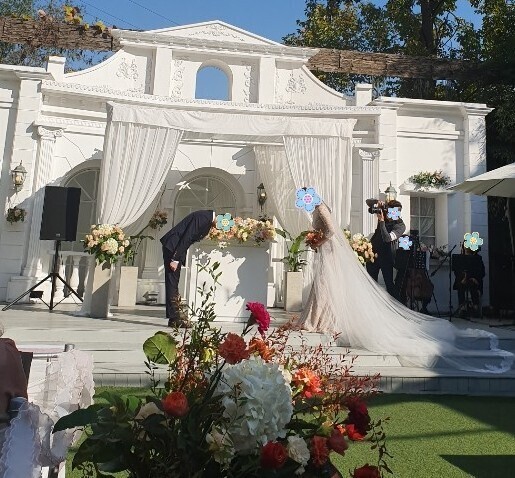 결혼을 축하드립니다