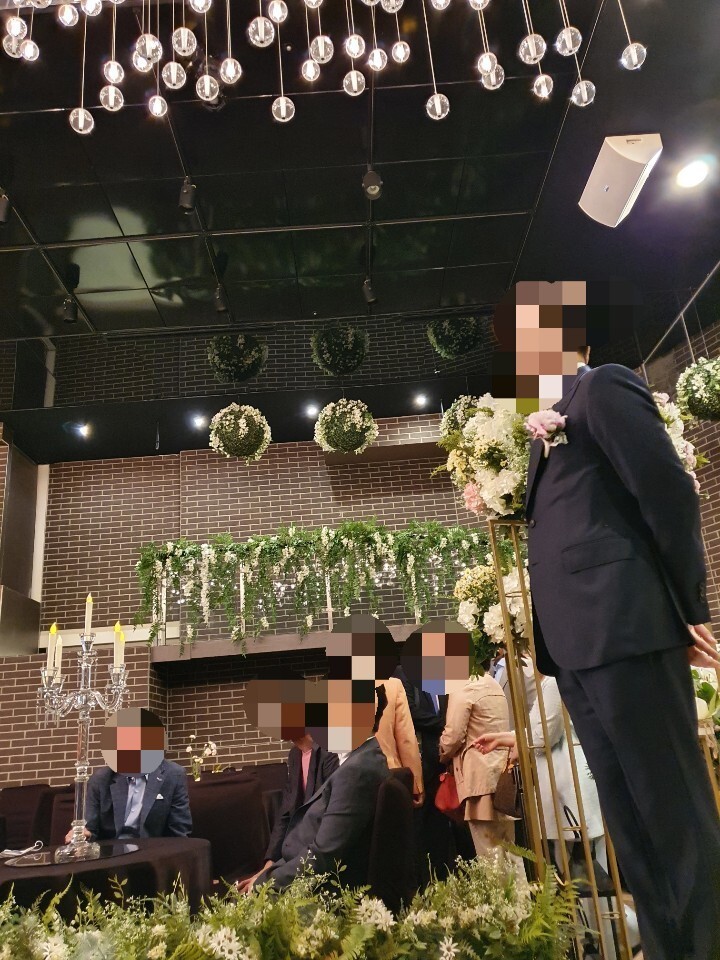 두분의 결혼을 축하합니다