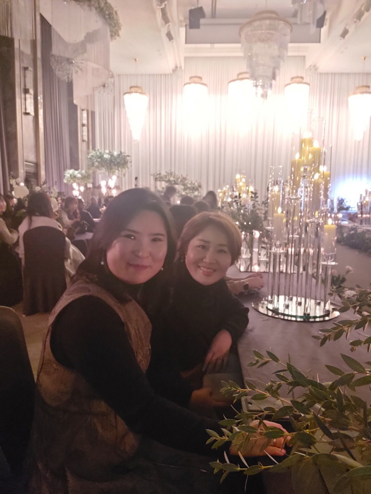 성혼커플 결혼식장에서